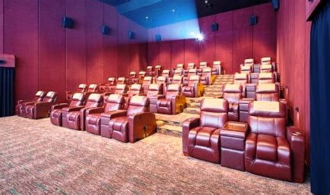 Harga tiket bioskop cipinang indah  JADWAL FILM BIOSKOP XXI CIPINANG INDAH MALL JAKARTA HARI INI | NONTON CINEMA 21 - INFO HARGA TIKETHarga Tiket Bioskop Makassar Cinepolis VIP